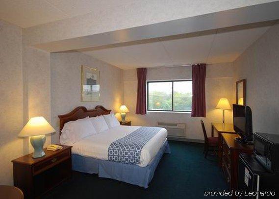 Econo Lodge Hicksville Oda fotoğraf